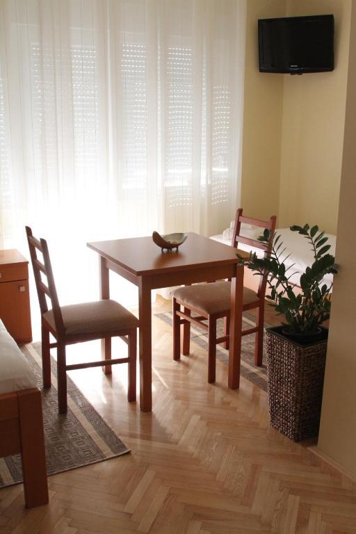 Rooms Villa Aria سيسفيت المظهر الخارجي الصورة